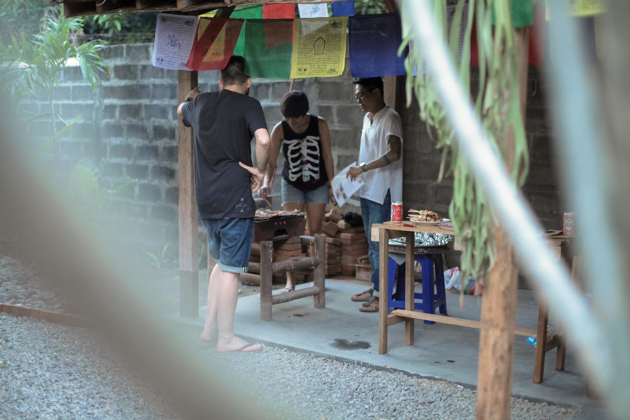 Sae Sae Hostel *
